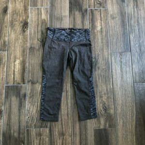 ATHLETA Splits Revelation Capri Cropped Leggings G
